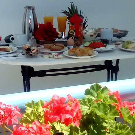 Emilia Apartments Плакиас Екстериор снимка